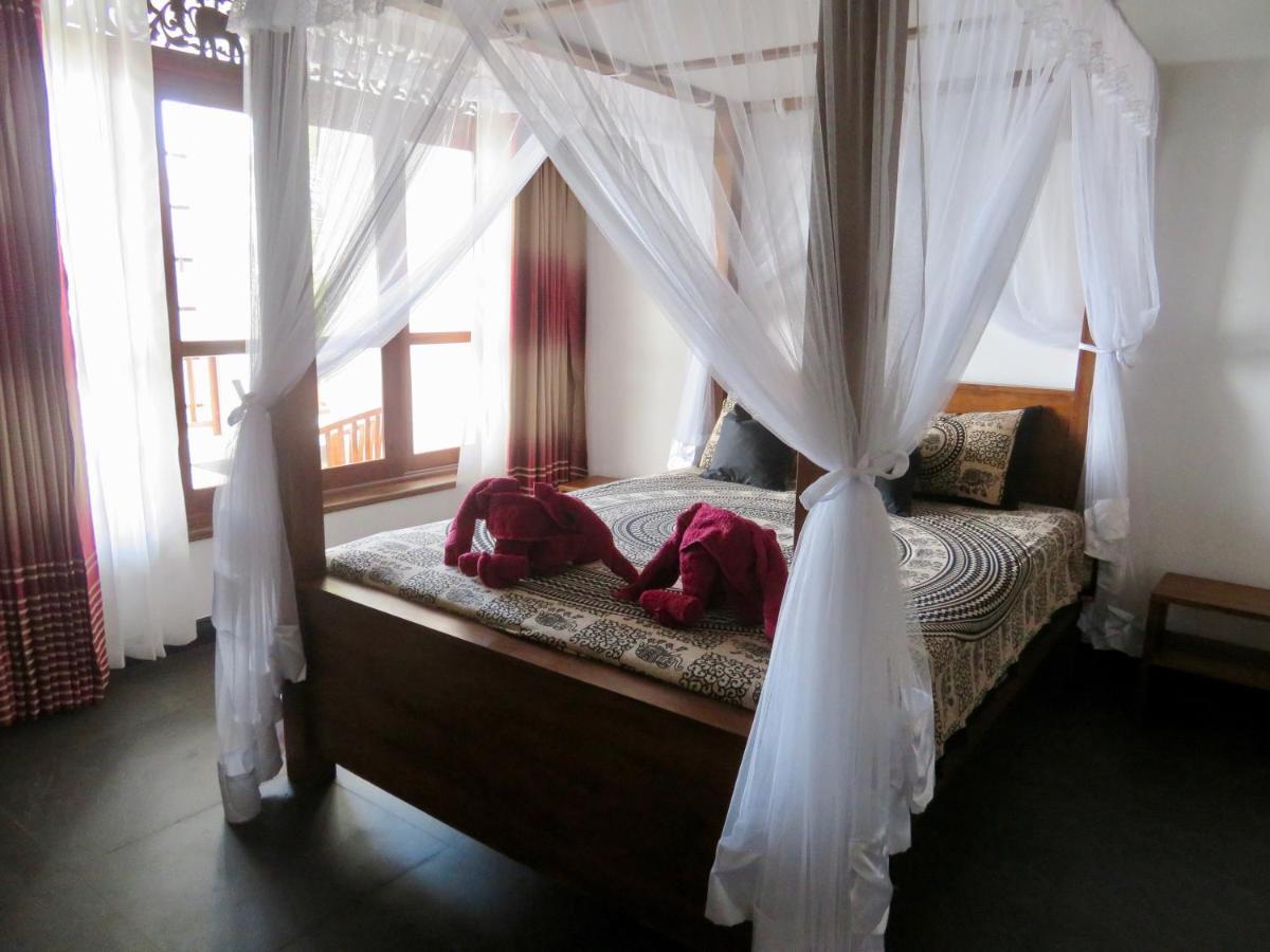 Couette-café Thoduwawa